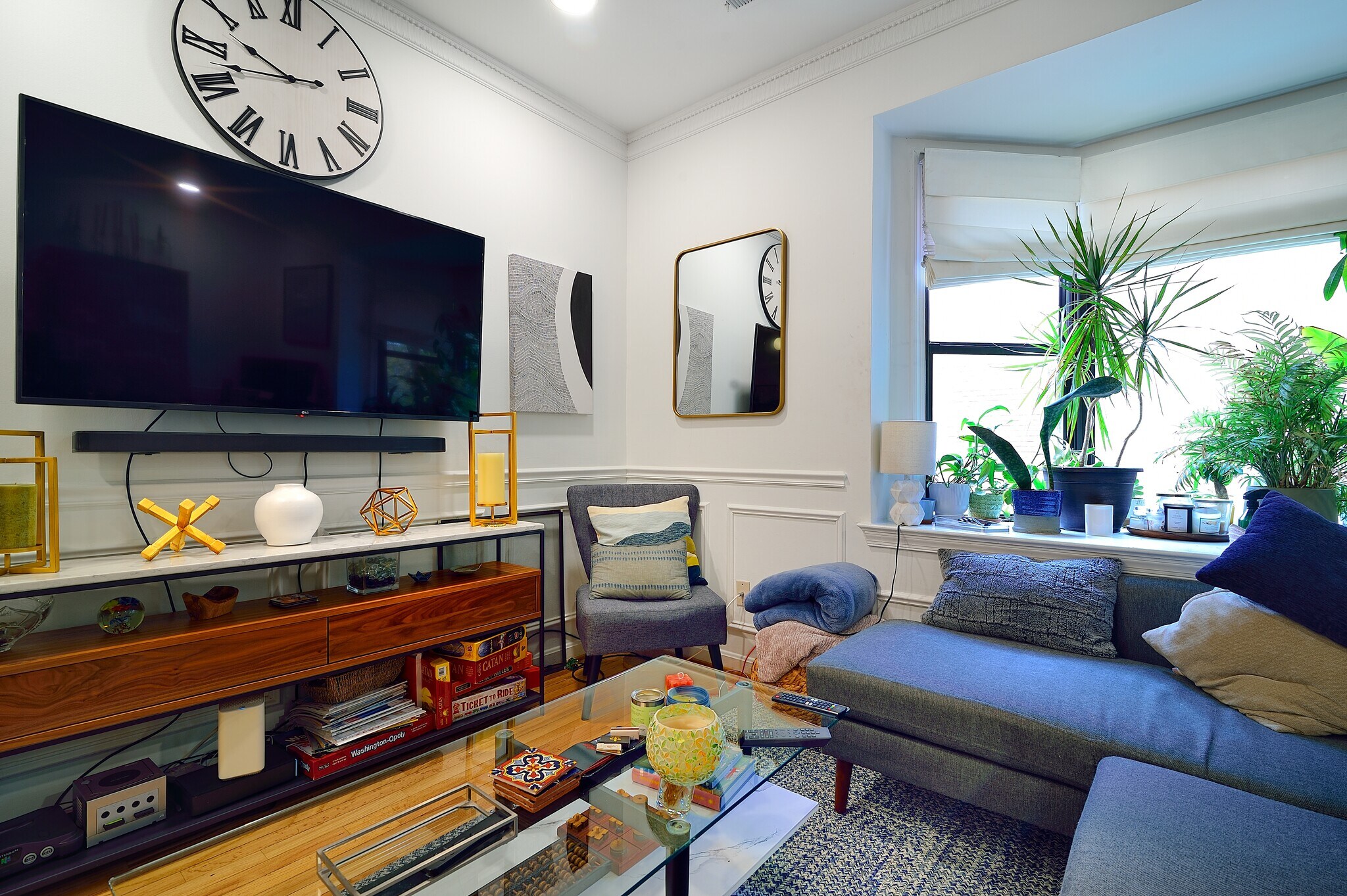 Building Photo - 1201 N St NW