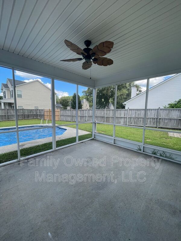 Building Photo - 113 Rockdale Ln