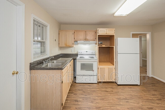 Building Photo - 1586 Arcade Terrace