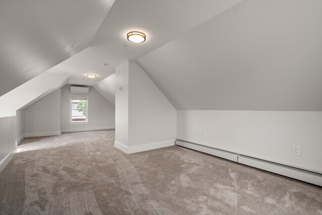 Building Photo - 45 Henshaw St
