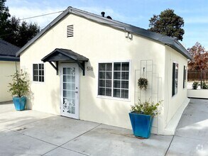 Building Photo - M Cypress