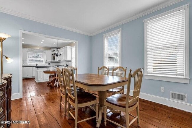 Building Photo - 12 Reese Ave