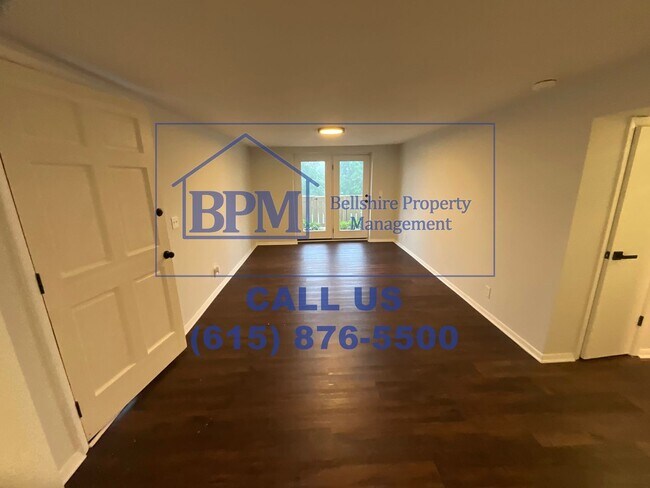 Building Photo - 706 Ashlawn Pl