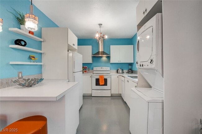 Building Photo - 1558 Aztec Way