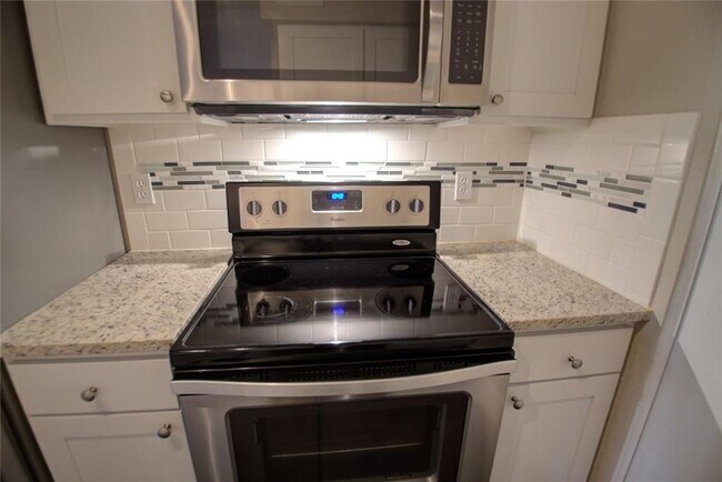 Building Photo - 1306 Norwalk Ln