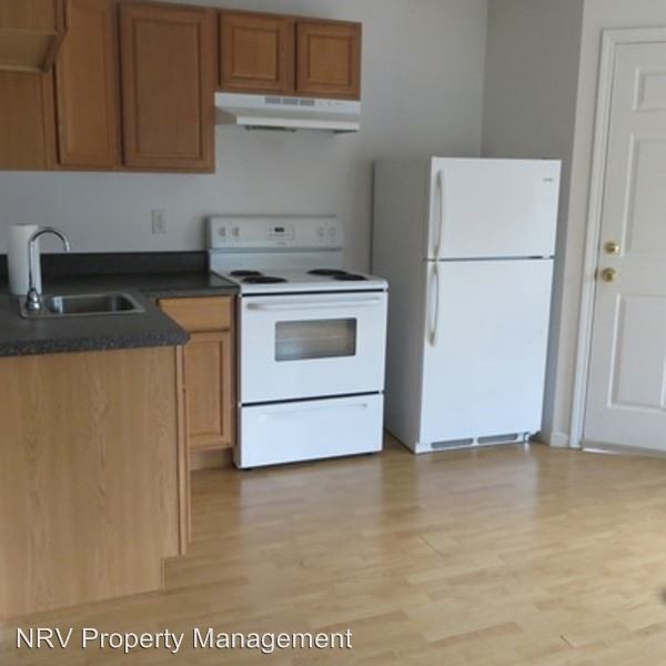 Building Photo - 103 Madison St