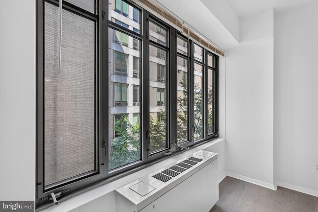 Building Photo - 1711 Massachusetts Ave NW