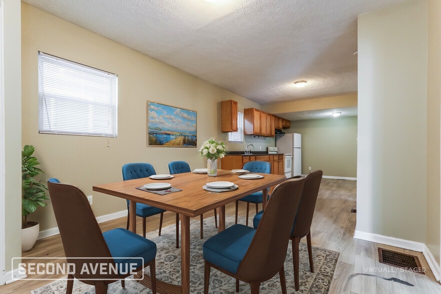 Building Photo - 540 Beecher St