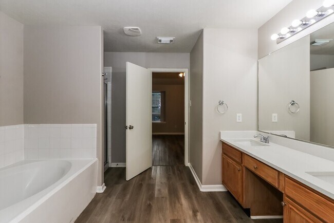 Building Photo - 18330 Atascocita Meadows Dr