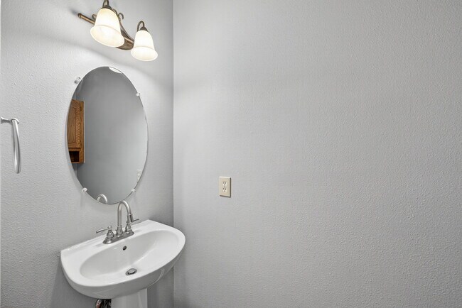 Building Photo - 13510 Mt Olympus