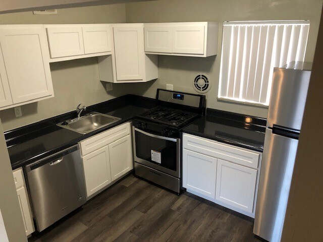 Renovated 3B Kitchen - Olive Pointe Apartments