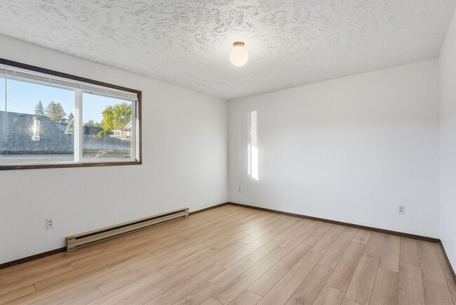 Building Photo - 820 S Liberty Dr