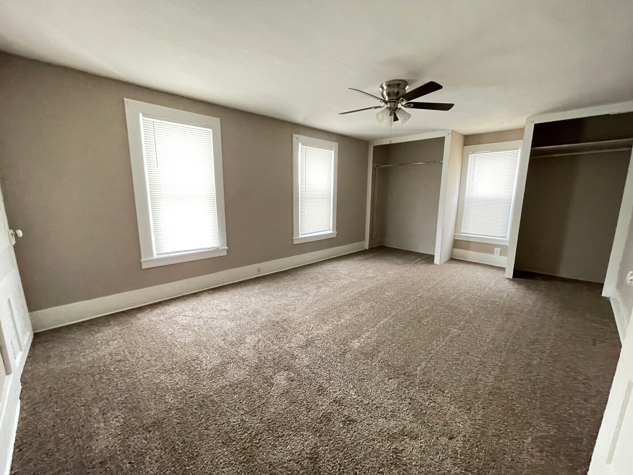 Building Photo - 16 Victory Ct