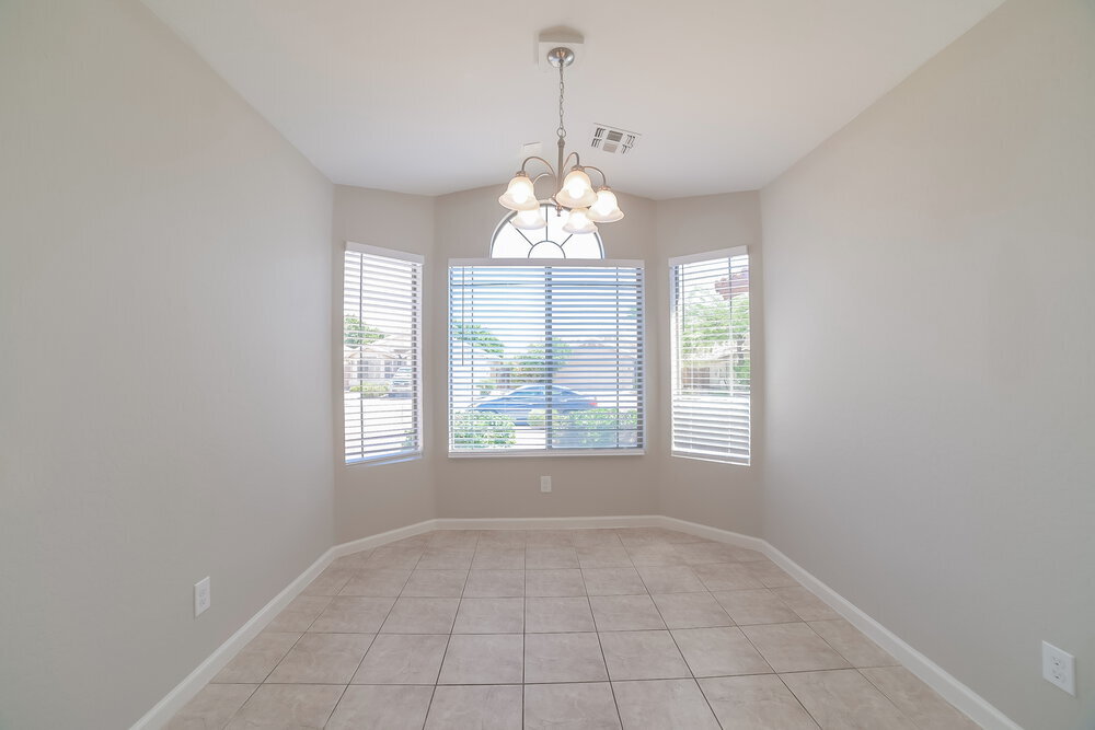 Building Photo - 8808 W Adam Ave