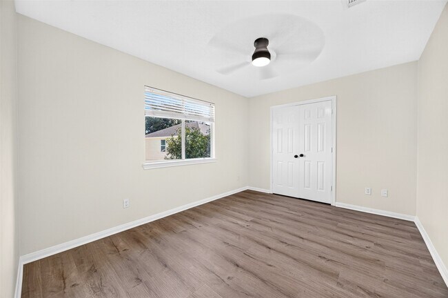 Building Photo - 17243 Valemist Ct