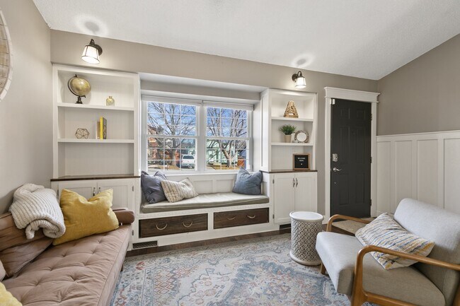 Building Photo - 7535 Churchwood Cir