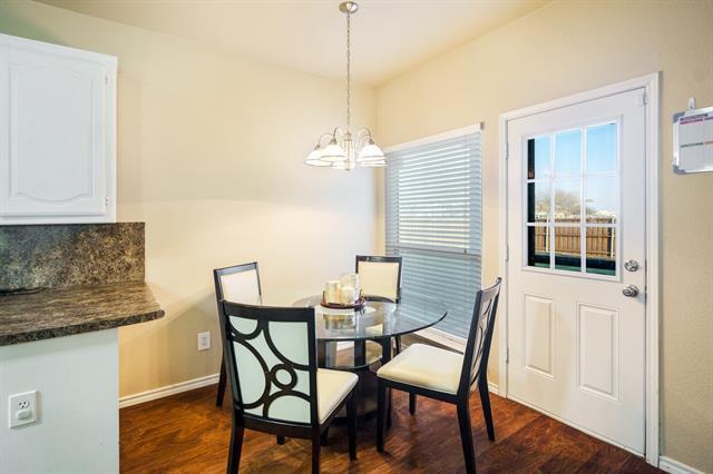 Building Photo - 2808 Pinnacle Dr