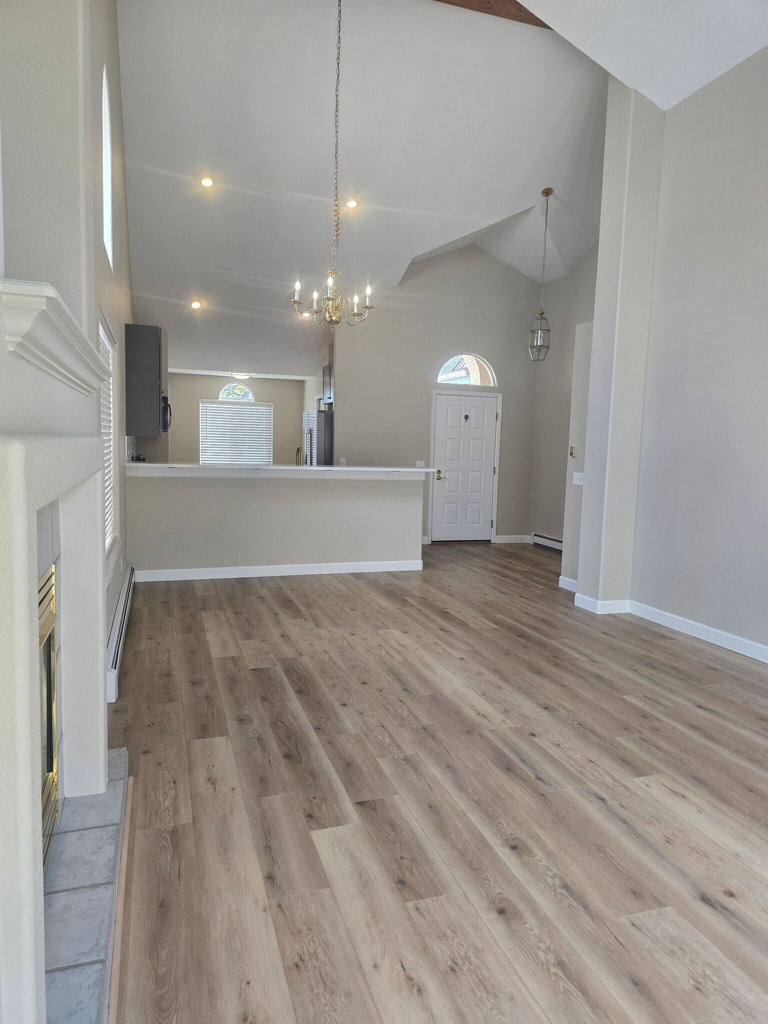 Building Photo - 401 Sand Cliff Ct