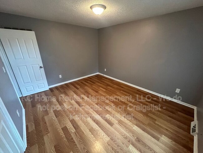 Building Photo - 420 N Jennings Rd