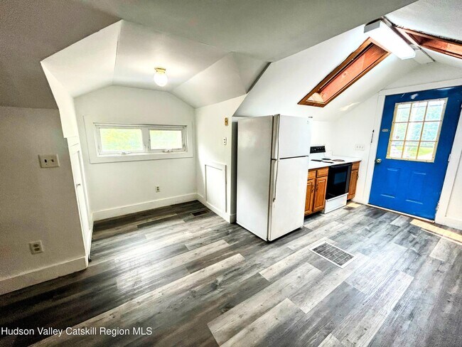 Building Photo - 145 NY-23