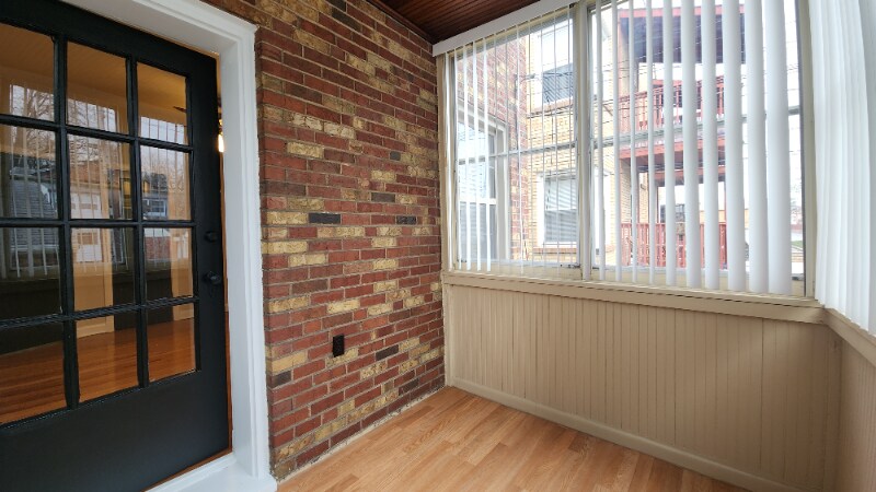 Building Photo - 6304 Bancroft Ave