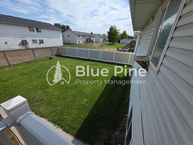 Building Photo - 2137 Meppen Dr