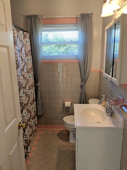 Building Photo - 234 Union St