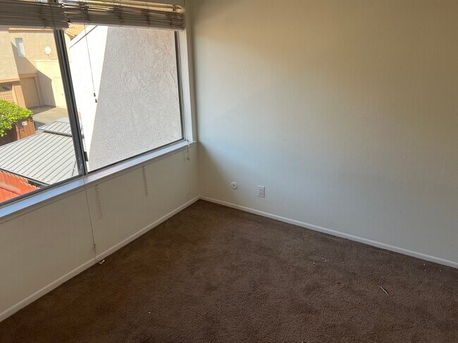 Building Photo - 1245 Prairie Dog Cir