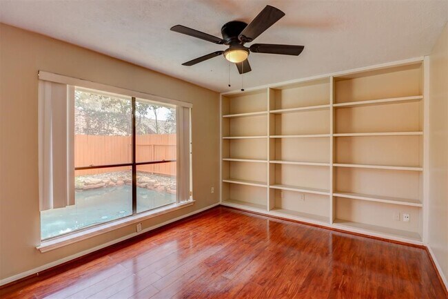 Building Photo - 21102 Marcin Dr