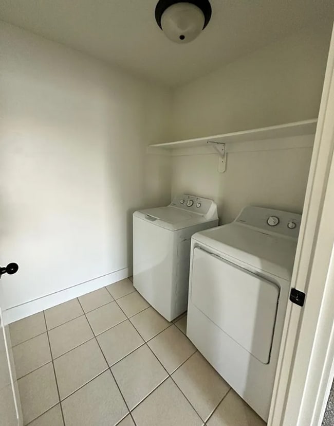 Building Photo - 4 Bedroom Townhome for Rent in Bozeman