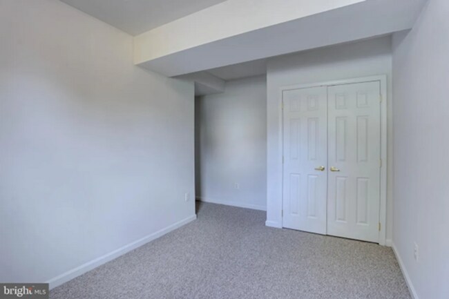 Building Photo - Stunning Waterfront 3bd/2.5ba in Glen Burnie with Deep-water Boat Dock, CAC, Renovated and more!