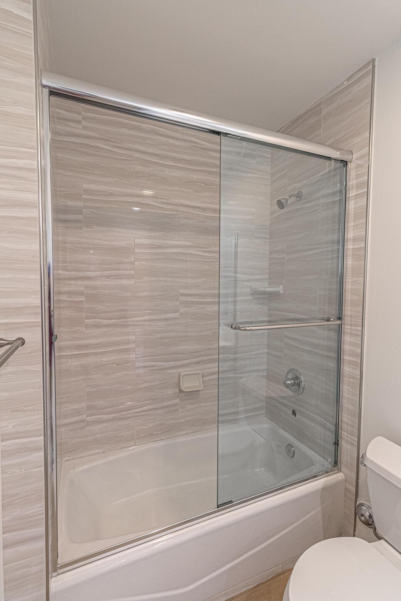 Building Photo - 3672 W Imperial Hwy