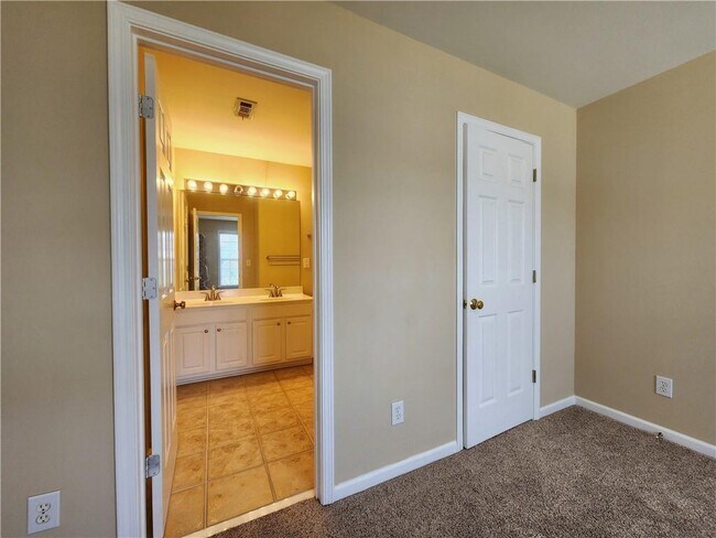 Building Photo - 11192 Peachcove Ct