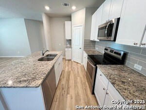 Building Photo - 3719 Newton Bay