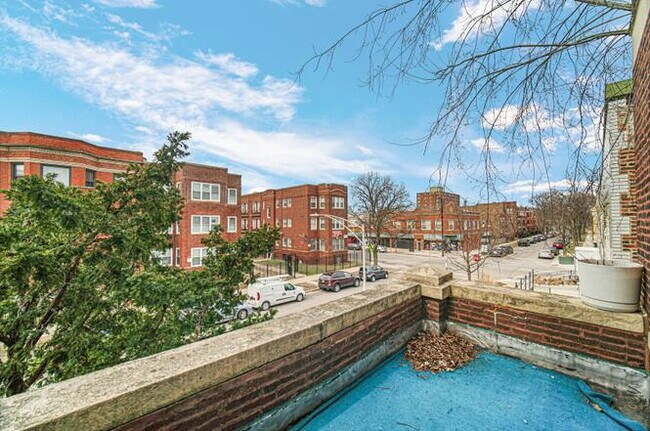 Building Photo - 6111 S Eberhart Ave