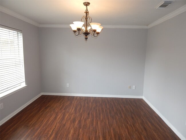 Building Photo - 3030 Rainmont Ln