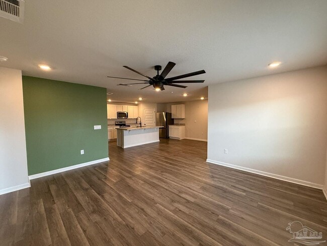 Building Photo - 4424 White Cedar Ct