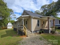 Building Photo - 1417 Oakshade Ave