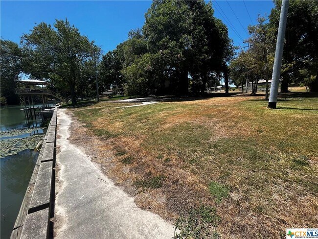 Building Photo - 422 Granada Dr