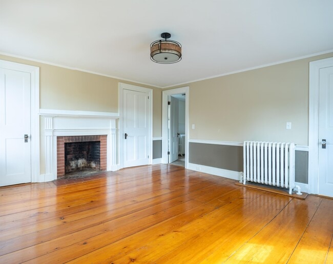 Building Photo - 37 Main Rd N