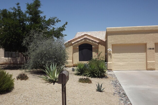 Building Photo - 13826 N Cambria Dr