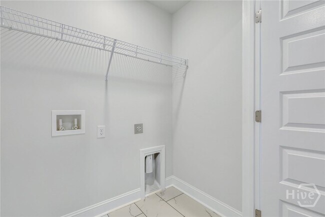 Building Photo - 533 Gov Treutlen Cir