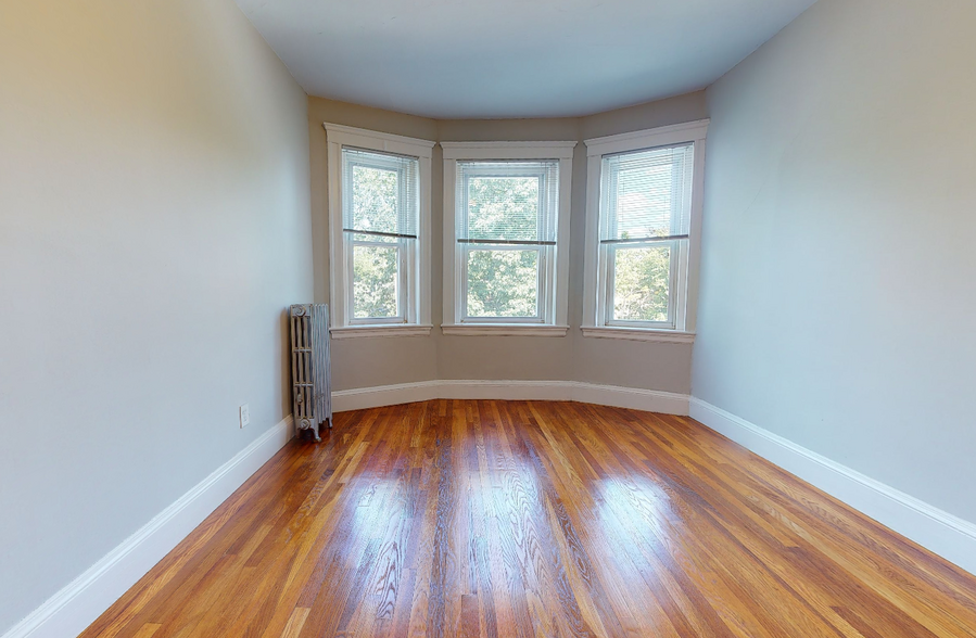 Apt 9 - 8 Gray St