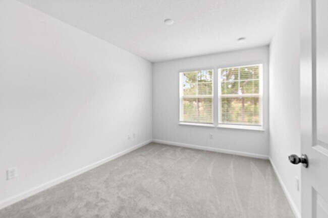 Building Photo - 698 NW 126th Terrace