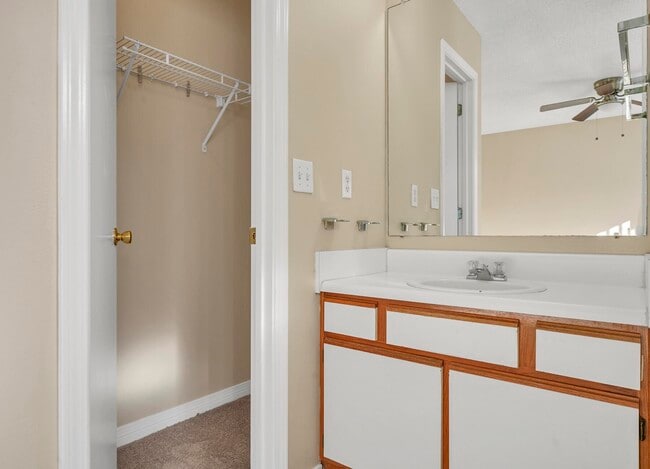 Building Photo - 1022 Rockport Dr