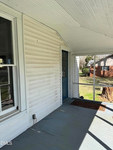 Building Photo - 483 W Salisbury St