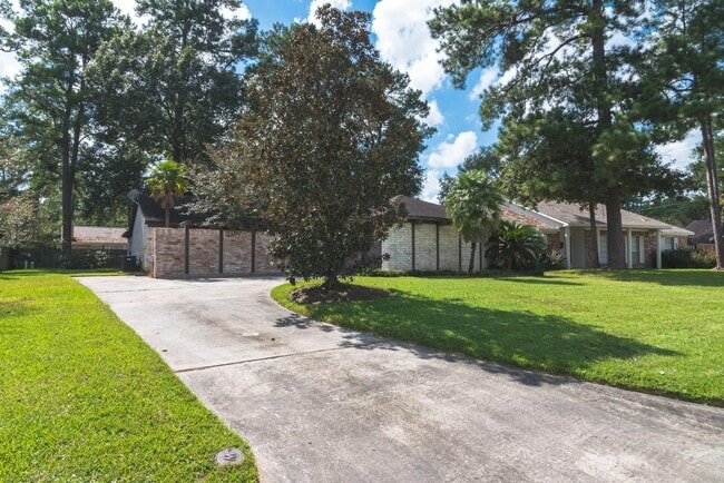 Building Photo - 25535 Wingfield Ln