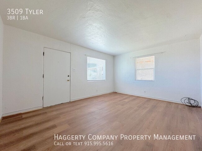 Building Photo - 3509 Tyler-