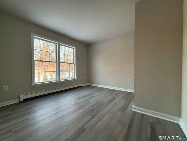 Building Photo - 40 Marlin Dr