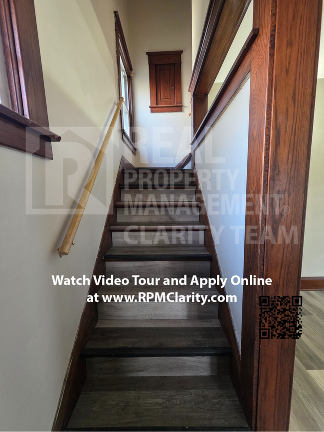 Building Photo - 4 Bed/1.5 Bath Five Point Home Recently Renovated